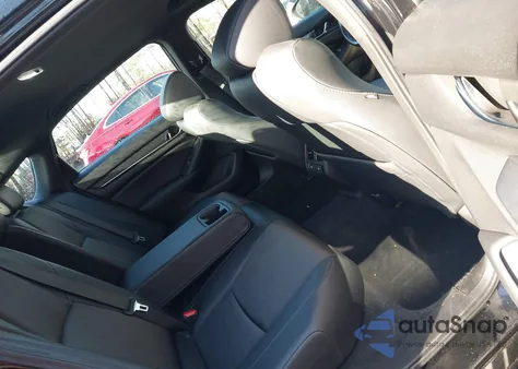 2021 Honda Accord Sport 2.0T z USA, uszkodzony, nr VIN 1HGCV2F33MA010888